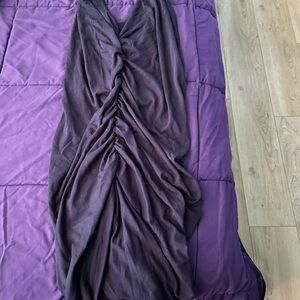 Elegant Navy Dress with Flowing Silhouette